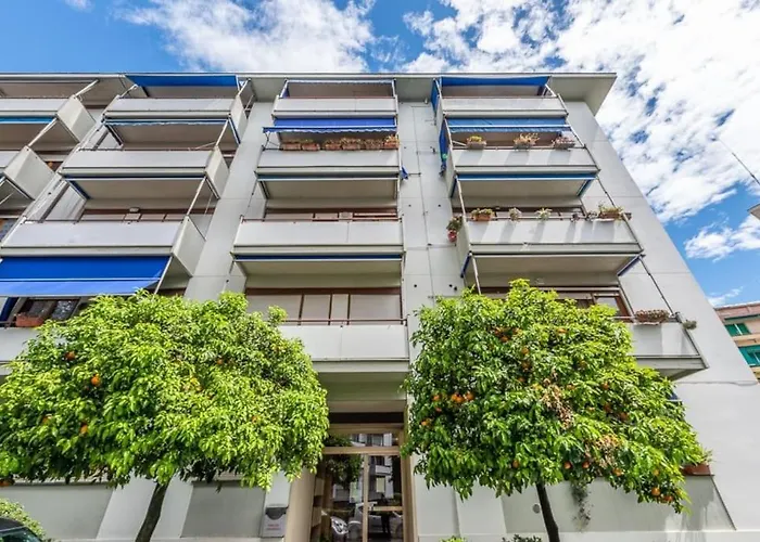 Ambra Marina, La Casa Tra I Pini A Rapallo! Ραπάλο