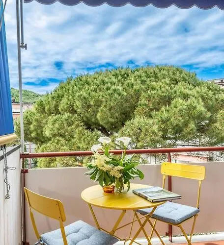 Ambra Marina, La Casa Tra I Pini A Rapallo! Ραπάλο